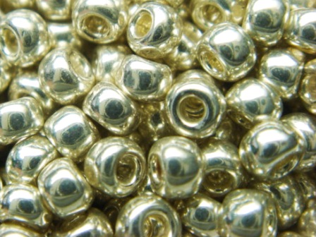 1mm Toho 15/0 小珠 ~< PF558>耐膜電鍍鋁銀---5克/約900顆
